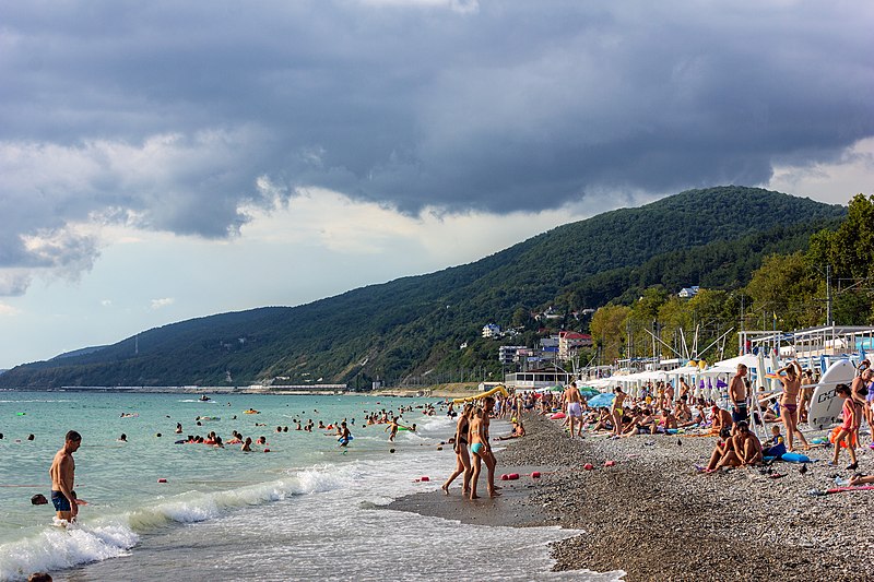 Пляж на Черном море в России