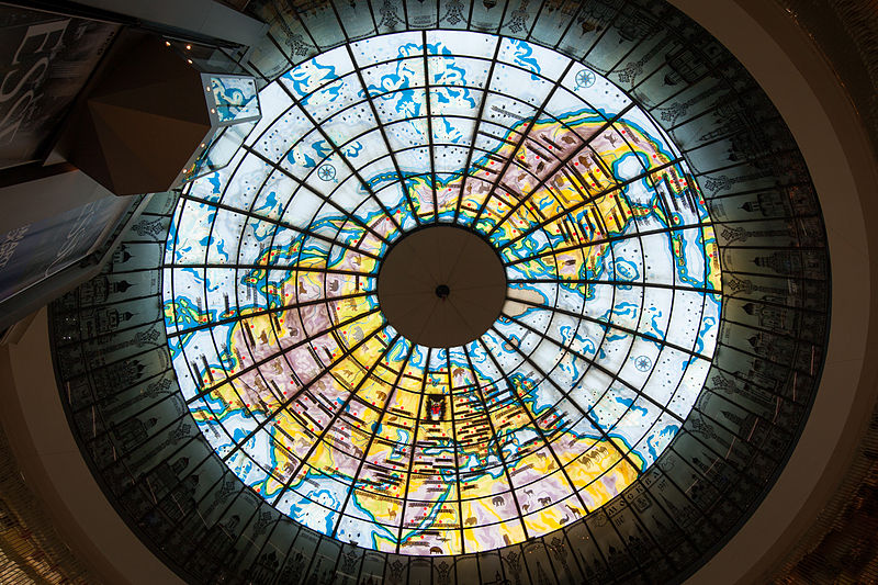 Купол "Часы Мира" в торговом центре Охотный ряд