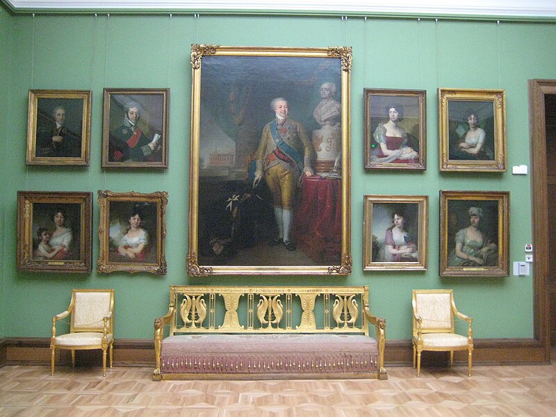 Зал искусства 18 века в Третьяковской галерее